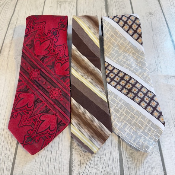 Vintage 1970’s Men’s Wemlon Wembley Ties - Picture 1 of 7